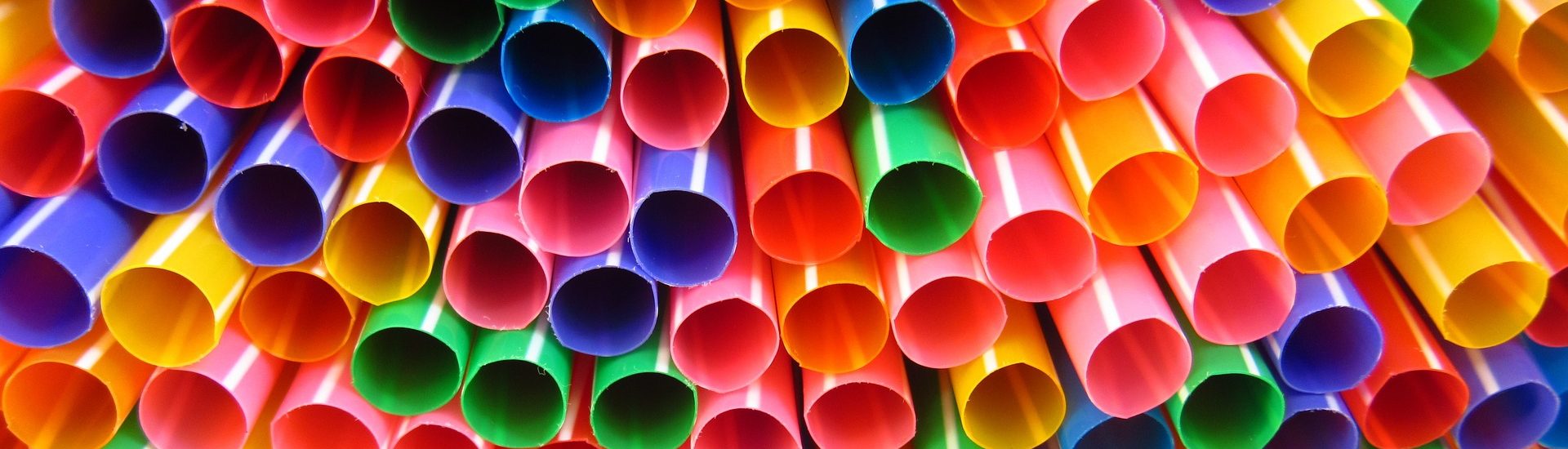 Lire la suite à propos de l’article Interdictions et sanctions relatives aux produits plastique à usage unique