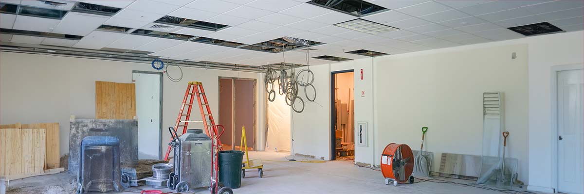 bureaux en chantier dont le propriétaire a utilisé en amont le simulateur des taxes d'urbanisme pour anticiper ses charges et lancer son projet
